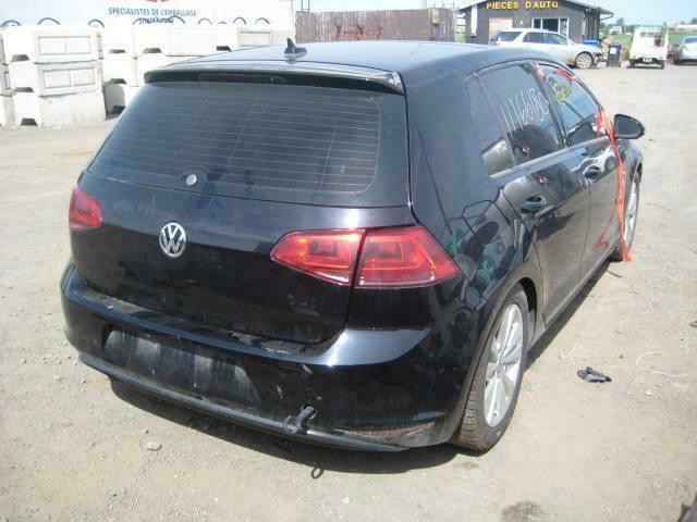 2015 2016 Volkswagen Golf Automatic pour piece # for parts # part out in Auto Body Parts in Québec