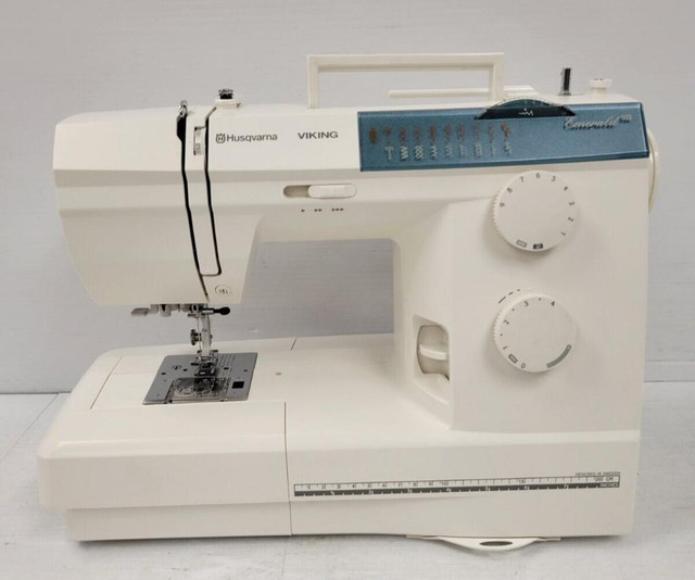 (I-34397) Husqvarna Viking VSMAB Emerald 118 Sewing Machine in Hobbies & Crafts in Alberta - Image 2