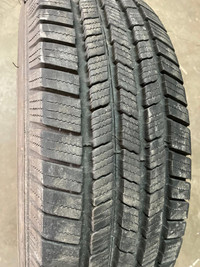 1 pneu dété LT245/75R17 121/118R Michelin Defender LTX M/S 6.0% dusure, mesure 10/32