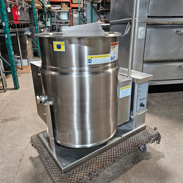 Cleveland Gas 12 Gallon Steam Kettle in Industrial Kitchen Supplies - Image 3