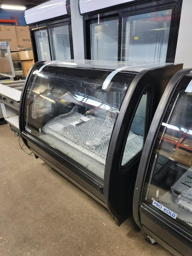 Pro-Kold Curved Glass 40 Refrigerated Deli Case - Available in White, Black or S/S Finish in Other Business & Industrial - Image 3
